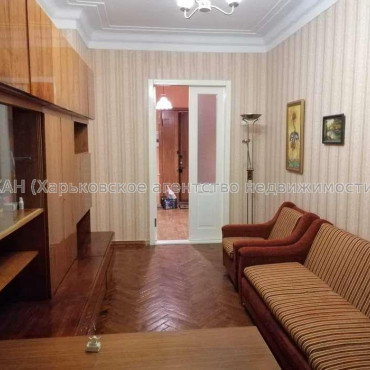 Продам квартиру, Мира ул. , 3 кім., 87 м², капитальный ремонт 