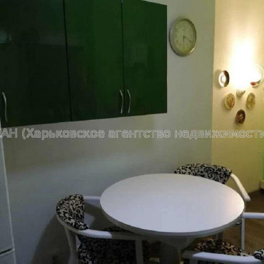 Продам квартиру, Мира ул. , 3 кім., 87 м², капитальный ремонт 