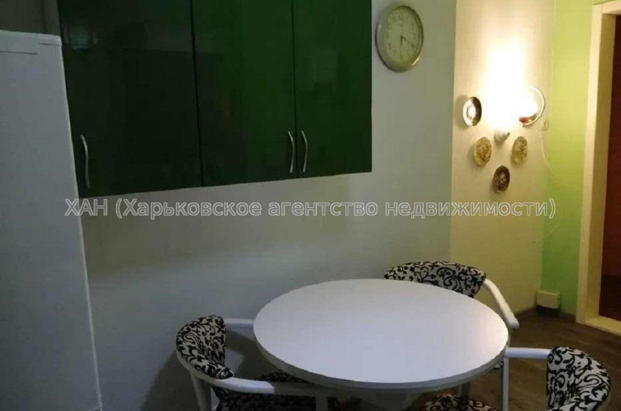 Продам квартиру, Мира ул. , 3 кім., 87 м², капитальный ремонт 