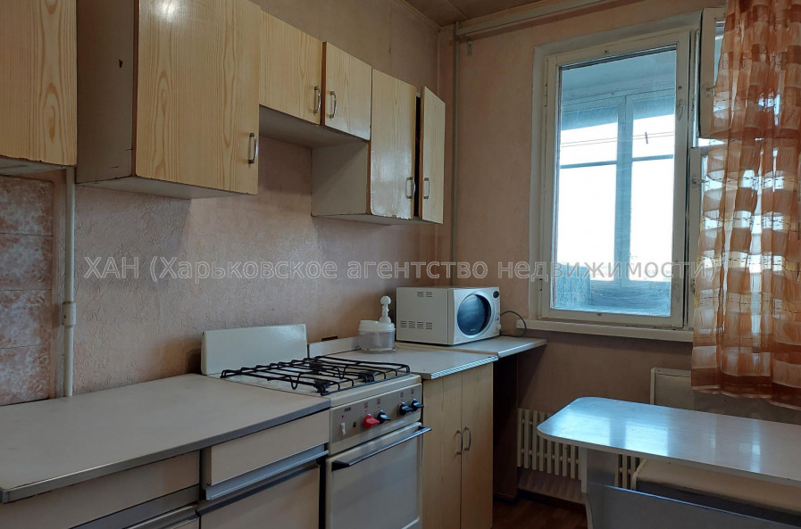 Продам квартиру, Матюшенко ул. , 1 кім., 38 м², косметический ремонт 