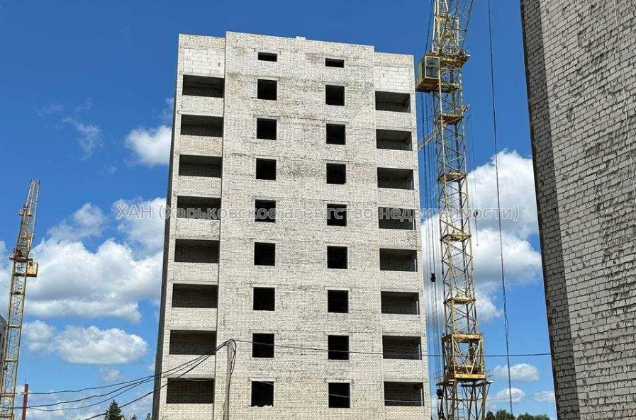 Продам квартиру, Полтавский Шлях ул. , 2  ком., 68.45 м², без внутренних работ 