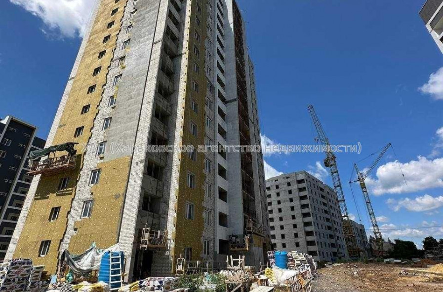 Продам квартиру, Полтавский Шлях ул. , 2  ком., 68.45 м², без внутренних работ 