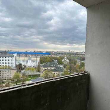 Продам квартиру, Героев Харькова просп. , 1  ком., 49 м², без внутренних работ 