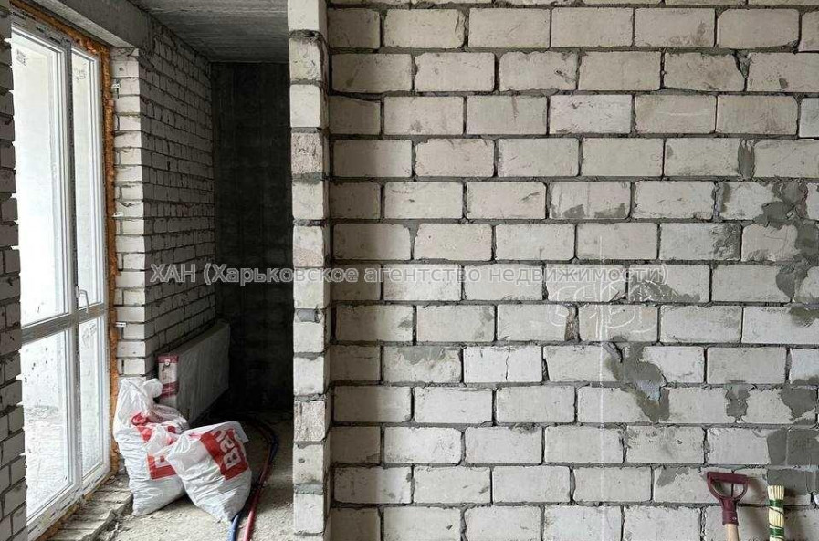 Продам квартиру, Героев Харькова просп. , 1  ком., 49 м², без внутренних работ 