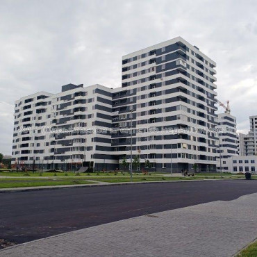 Продам квартиру, Льва Ландау просп. , 2  ком., 75 м², без внутренних работ 