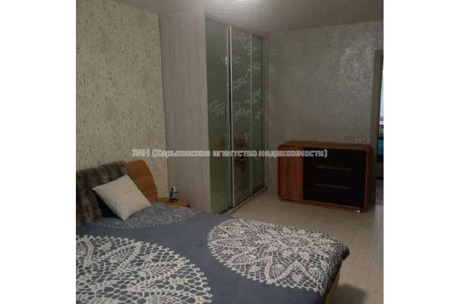 Продам квартиру, Непокоренных ул. , 33Е , 2  ком., 48 м², капитальный ремонт 