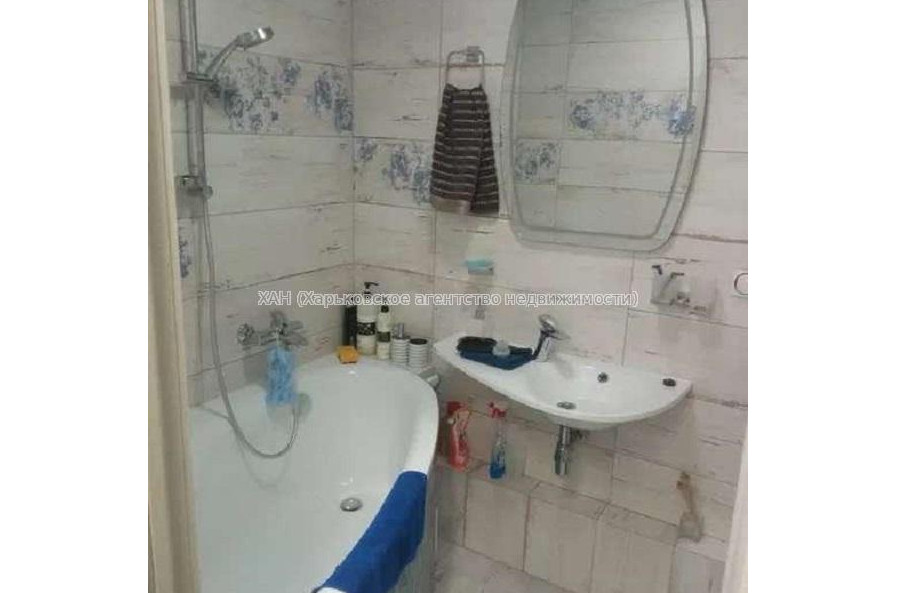 Продам квартиру, Непокоренных ул. , 33Е , 2  ком., 48 м², капитальный ремонт 