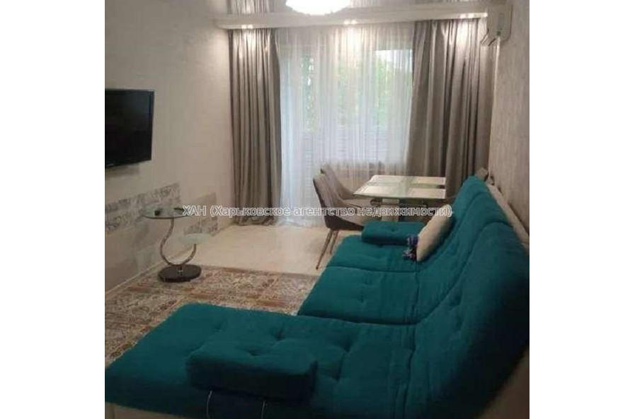 Продам квартиру, Непокоренных ул. , 33Е , 2  ком., 48 м², капитальный ремонт 