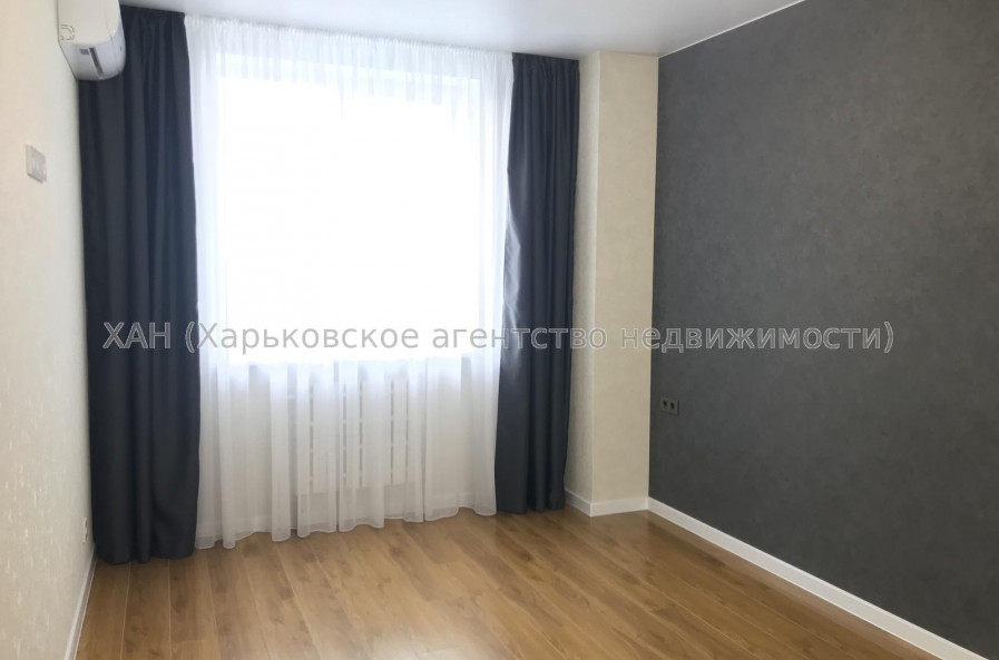 Продам квартиру, Зерновая ул. , 1 кім., 39 м², евроремонт 