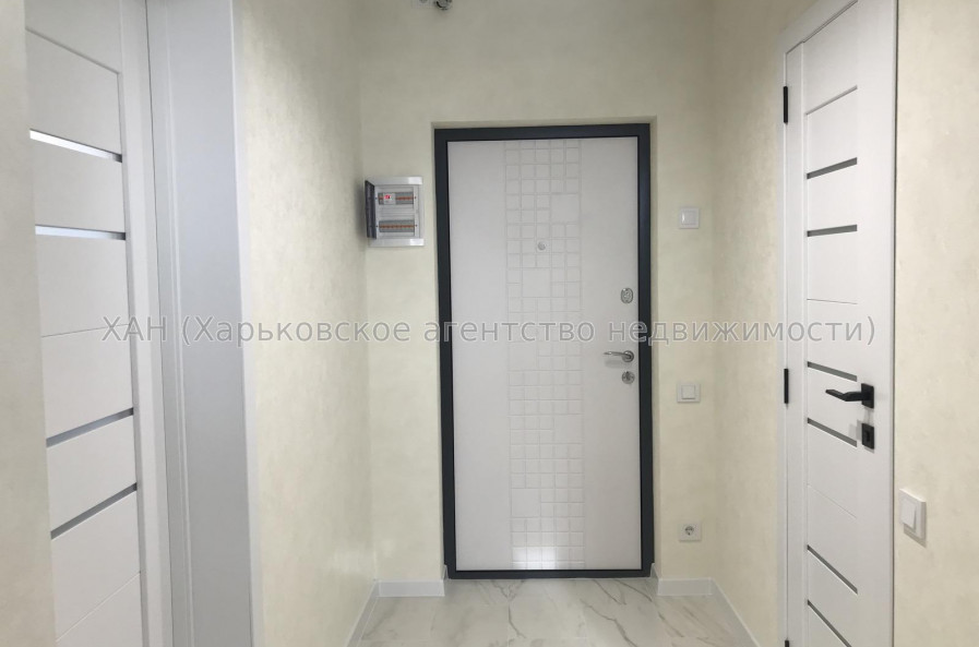 Продам квартиру, Зерновая ул. , 1 кім., 39 м², евроремонт 