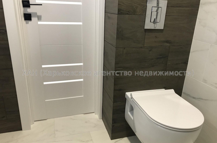 Продам квартиру, Зерновая ул. , 1 кім., 39 м², евроремонт 