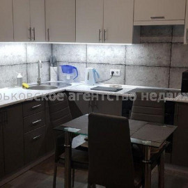 Продам квартиру, Мира ул. , 2  ком., 47 м², евроремонт