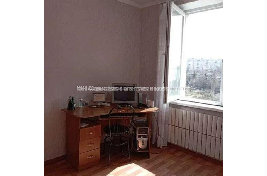 Продам квартиру, Непокоренных ул. , 2 кім., 43 м², косметический ремонт 