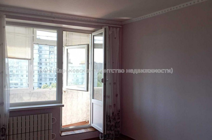 Продам квартиру, Непокоренных ул. , 2 кім., 43 м², косметический ремонт 