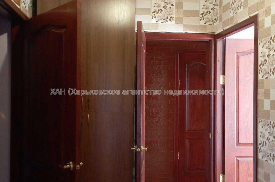 Продам квартиру, Непокоренных ул. , 2 кім., 43 м², косметический ремонт 