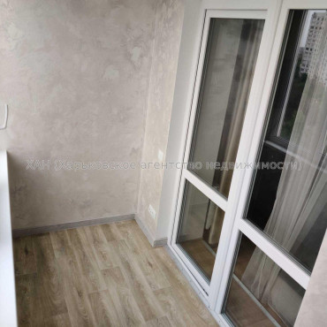Продам квартиру, Роганская ул. , 2  ком., 72 м², евроремонт 