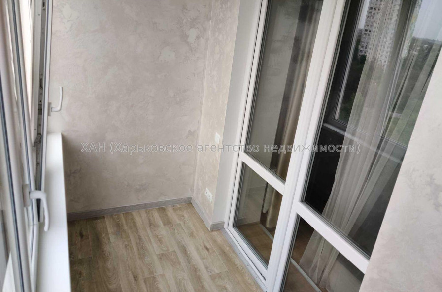 Продам квартиру, Роганская ул. , 2 кім., 72 м², евроремонт 