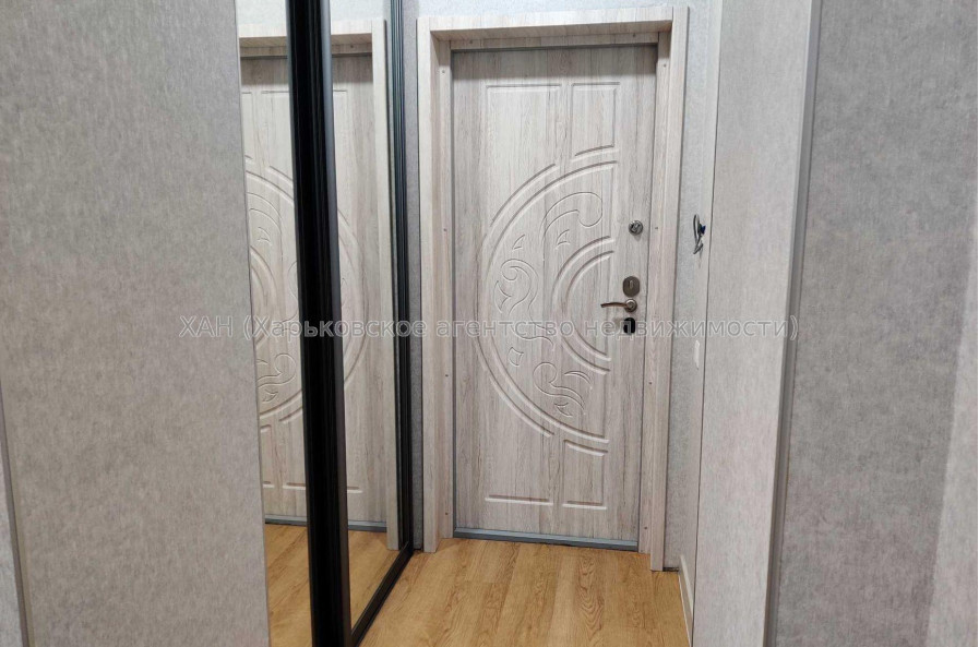 Продам квартиру, Роганская ул. , 2 кім., 72 м², евроремонт 