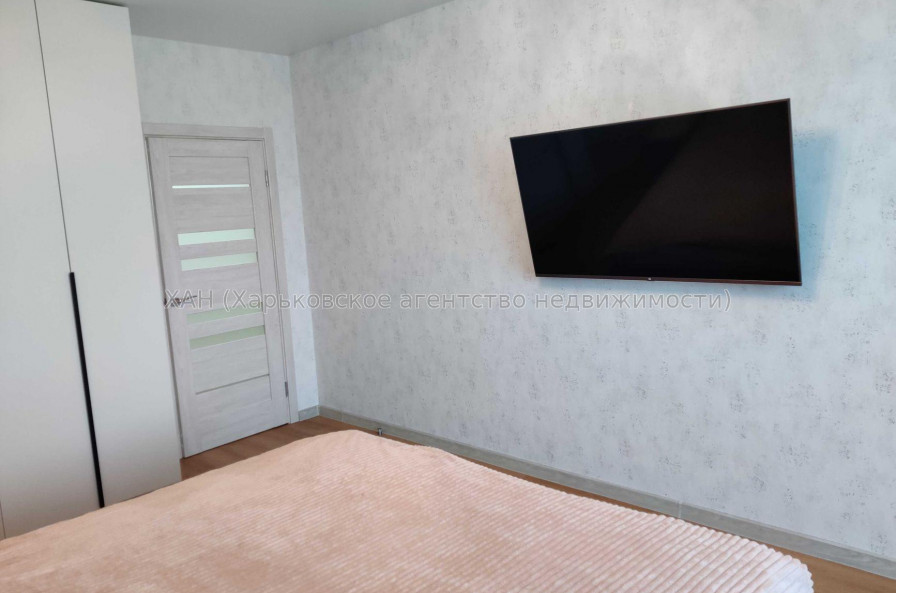 Продам квартиру, Роганская ул. , 2 кім., 72 м², евроремонт 