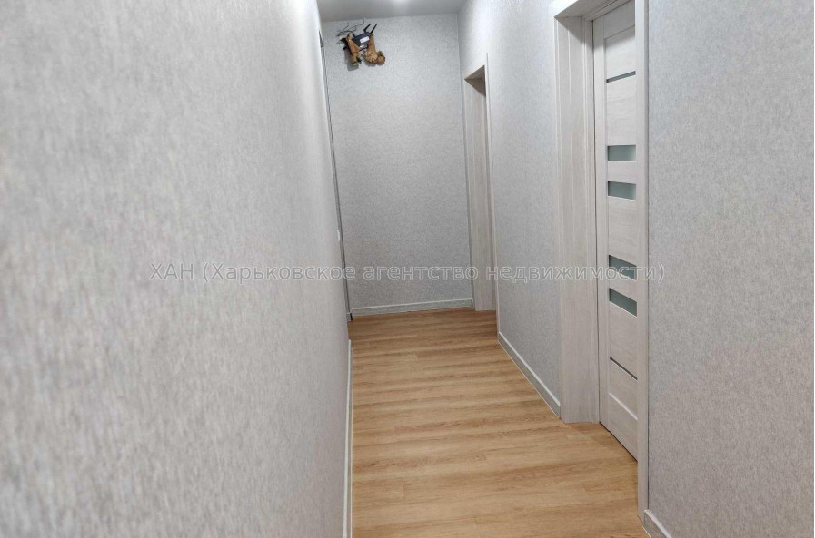 Продам квартиру, Роганская ул. , 2 кім., 72 м², евроремонт 