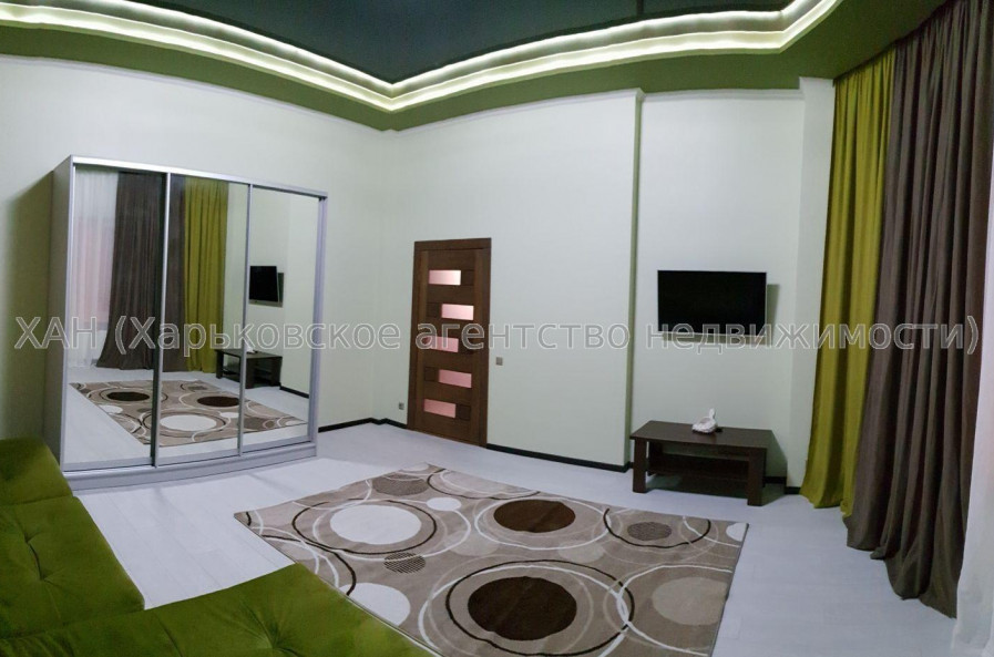 Продам квартиру, Барабашова академика ул. , 3 кім., 123 м², евроремонт 