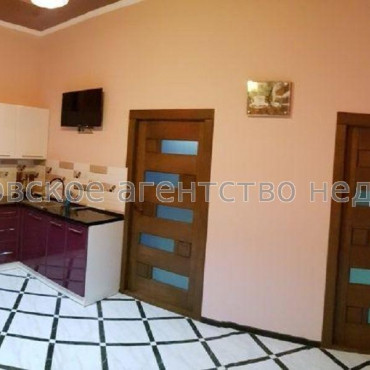 Продам квартиру, Барабашова академика ул. , 3 кім., 123 м², евроремонт 