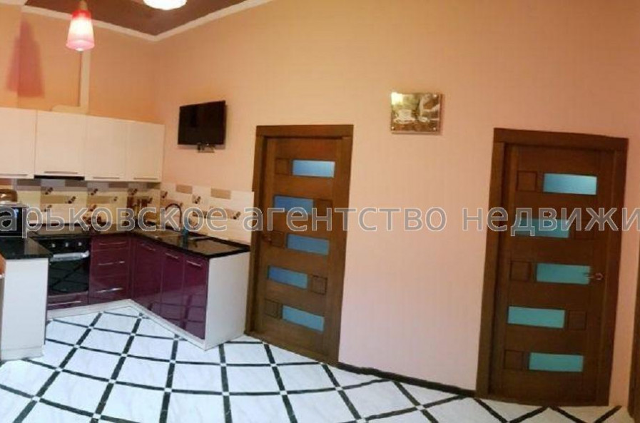 Продам квартиру, Барабашова академика ул. , 3 кім., 123 м², евроремонт 