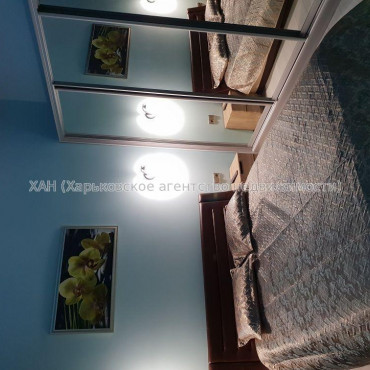 Продам квартиру, Барабашова академика ул. , 3 кім., 123 м², евроремонт 