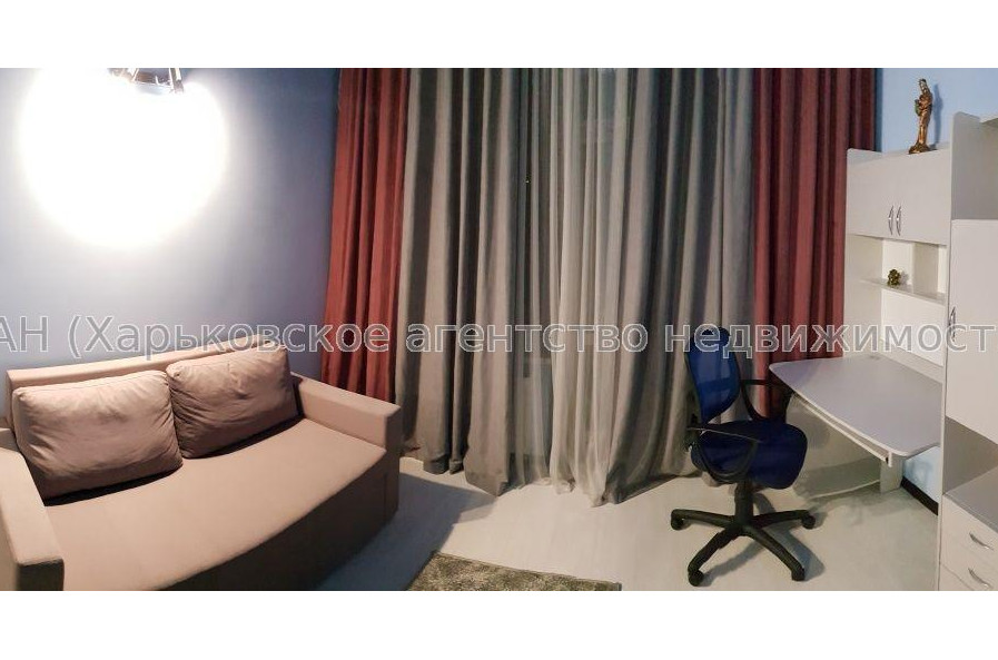 Продам квартиру, Барабашова академика ул. , 3  ком., 123 м², евроремонт 