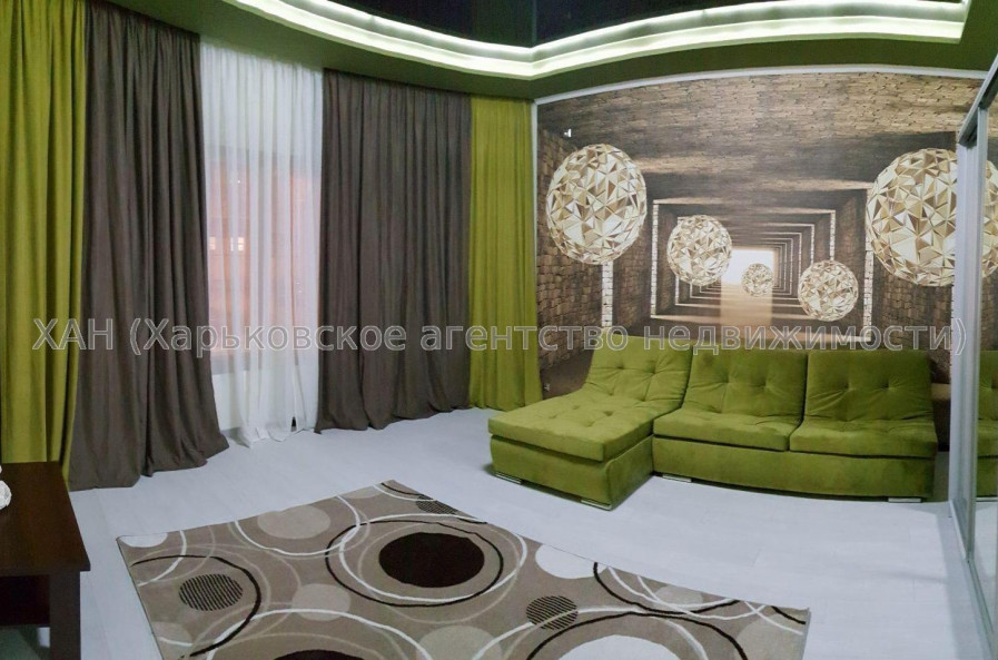 Продам квартиру, Барабашова академика ул. , 3 кім., 123 м², евроремонт 