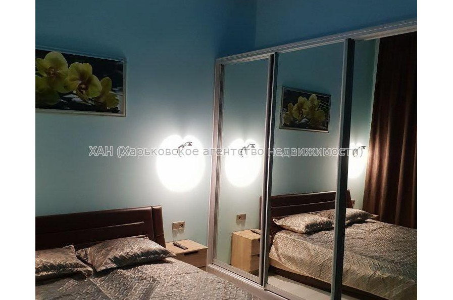 Продам квартиру, Барабашова академика ул. , 3 кім., 123 м², евроремонт 