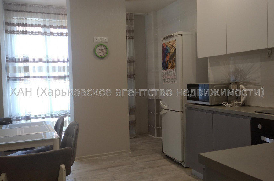 Продам квартиру, Гвардейцев Широнинцев ул. , 2  ком., 63 м², евроремонт 