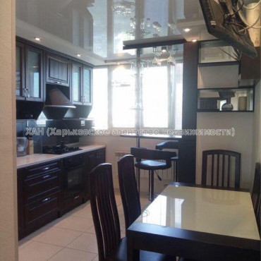 Продам квартиру, Европейская ул. , 1  ком., 37 м², авторский дизайн 