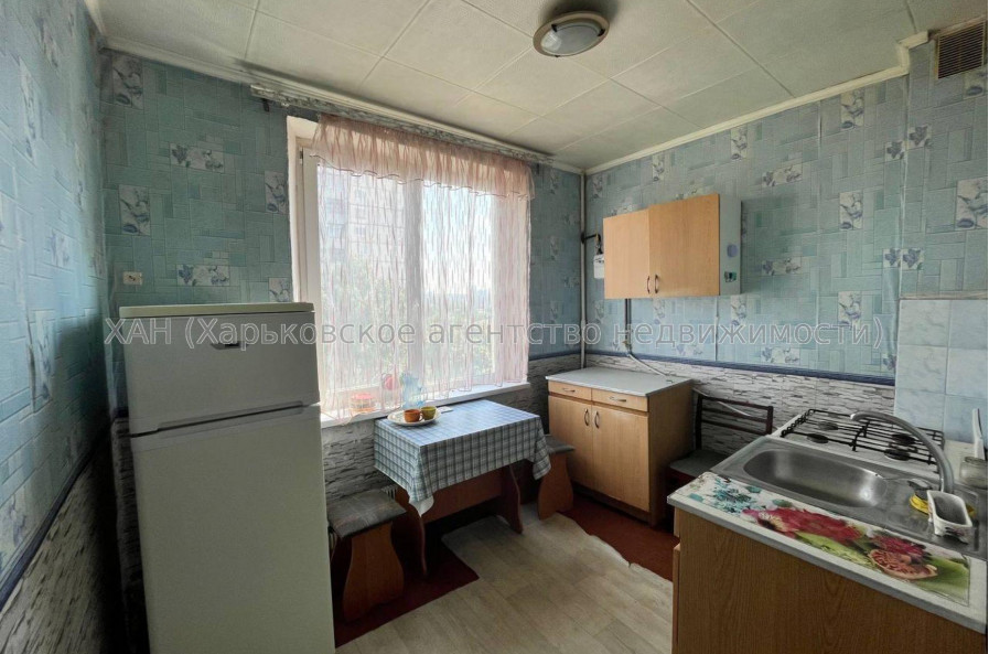 Продам квартиру, Валентиновская ул. , 1  ком., 33 м², советский ремонт 