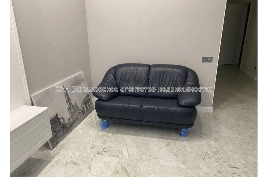Продам квартиру, Клеменова Дача ул. , 3  ком., 103 м², авторский дизайн 