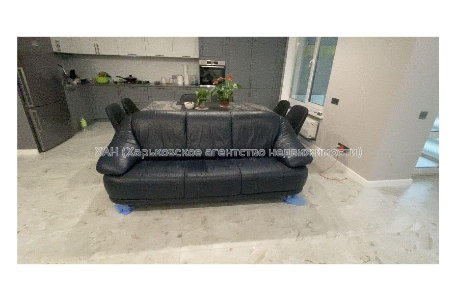 Продам квартиру, Клеменова Дача ул. , 3  ком., 103 м², авторский дизайн 