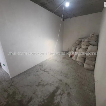 Продам квартиру, Науки просп. , 2 кім., 68.80 м², без отделочных работ 