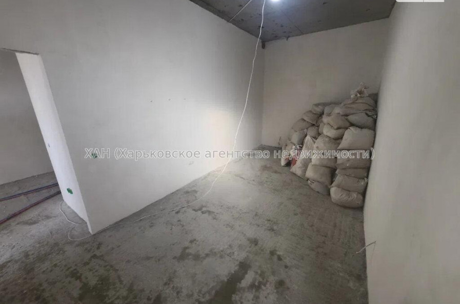 Продам квартиру, Науки просп. , 2 кім., 68.80 м², без отделочных работ 