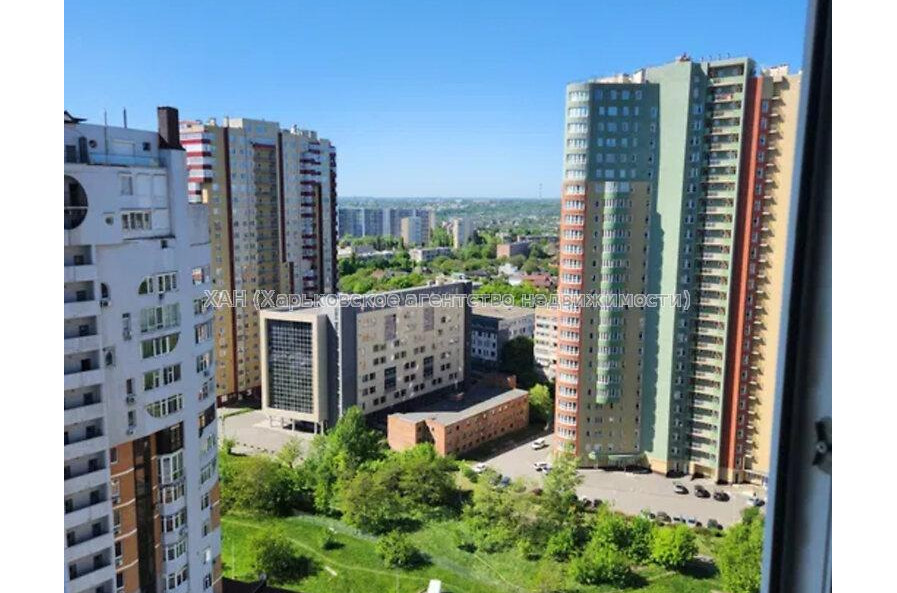 Продам квартиру, Науки просп. , 2 кім., 68.80 м², без отделочных работ 