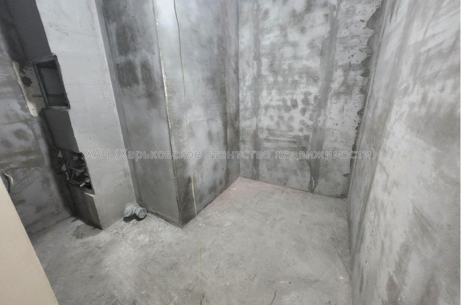 Продам квартиру, Науки просп. , 2  ком., 68.80 м², без отделочных работ 