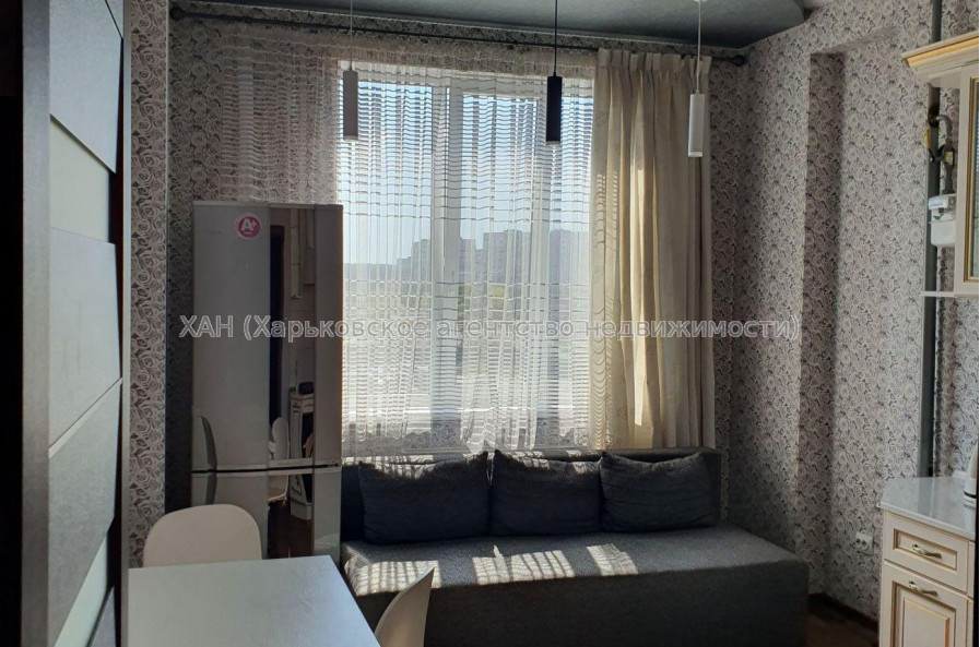 Продам квартиру, Домостроительная ул. , 2 кім., 55 м², евроремонт 