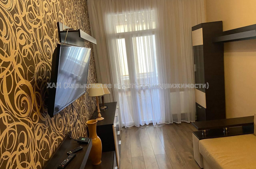 Продам квартиру, Домостроительная ул. , 2  ком., 55 м², евроремонт 