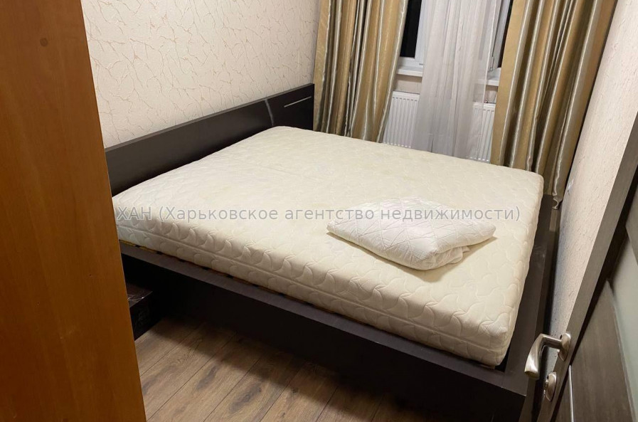 Продам квартиру, Домостроительная ул. , 2 кім., 55 м², евроремонт 