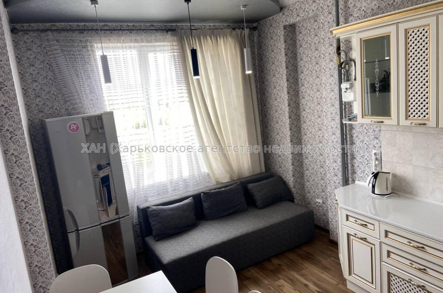 Продам квартиру, Домостроительная ул. , 2  ком., 55 м², евроремонт 