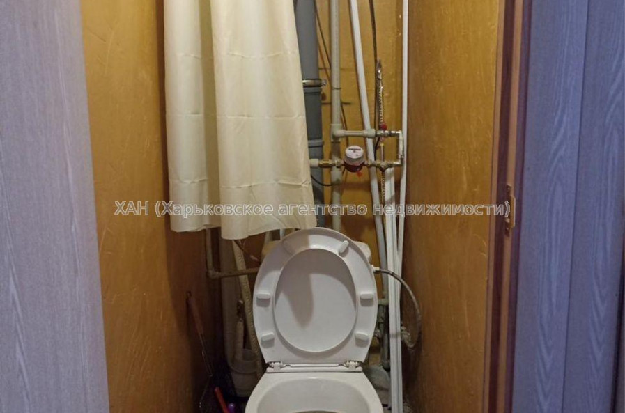Продам квартиру, Старицкого ул. , 2  ком., 64 м², капитальный ремонт 