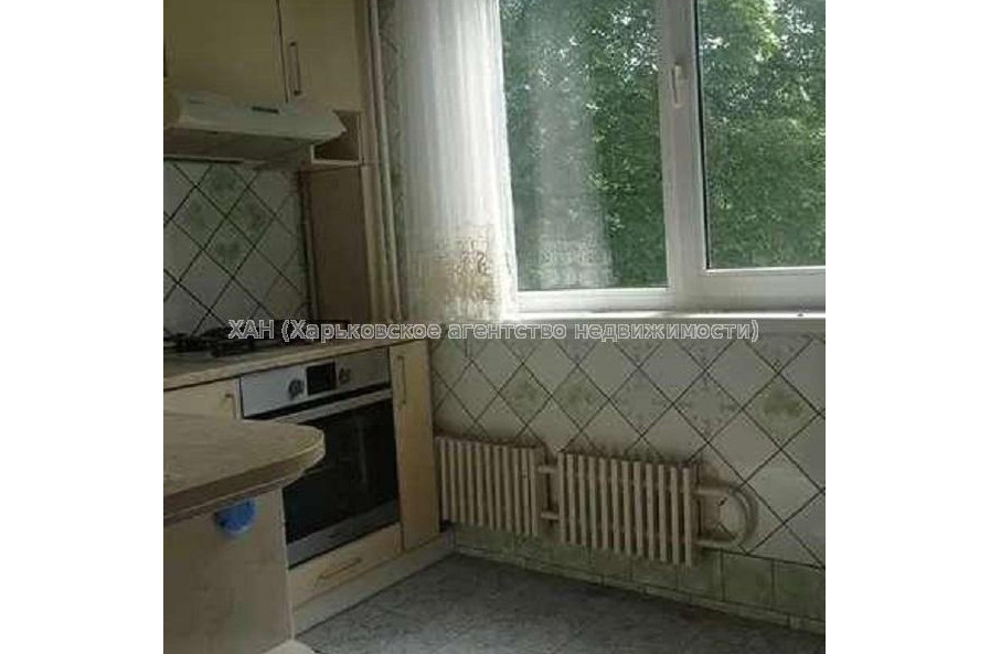 Продам квартиру, Валентиновская ул. , 2  ком., 47 м², косметический ремонт 