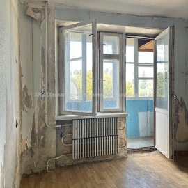 Продам квартиру, Болградская ул. , 1  ком., 39 м², без внутренних работ