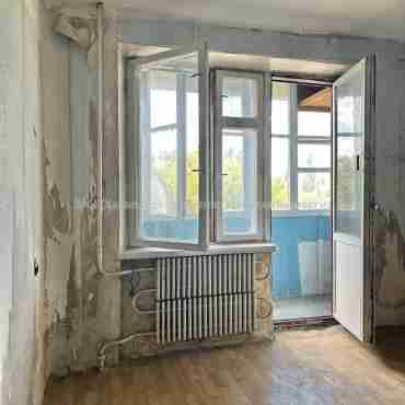 Продам квартиру, Болградская ул. , 1  ком., 39 м², без внутренних работ 