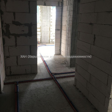 Продам квартиру, Гвардейцев Широнинцев ул. , 2  ком., 63 м², без внутренних работ 