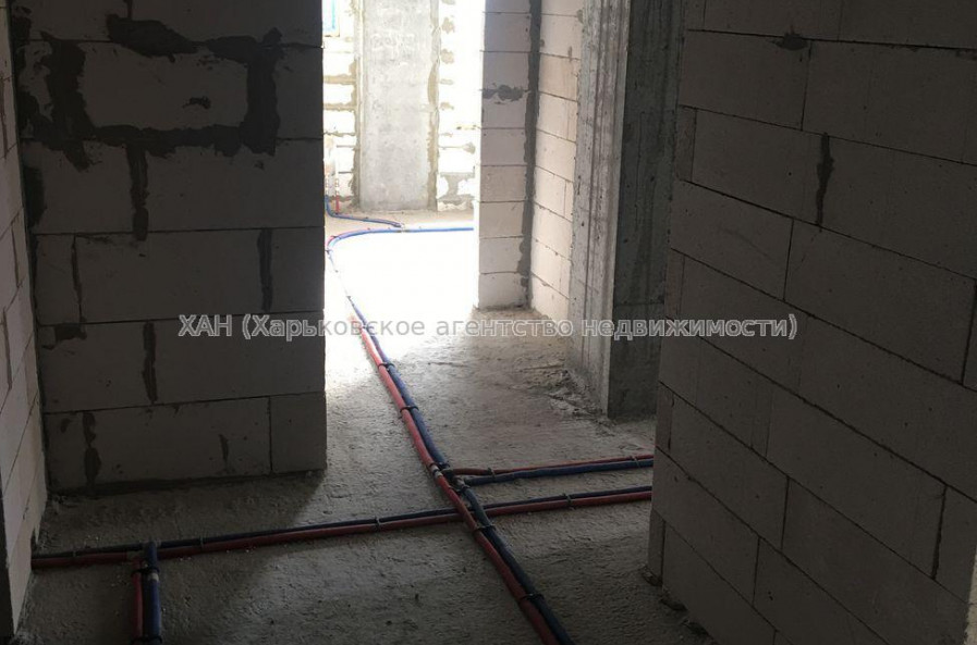 Продам квартиру, Гвардейцев Широнинцев ул. , 2  ком., 63 м², без внутренних работ 